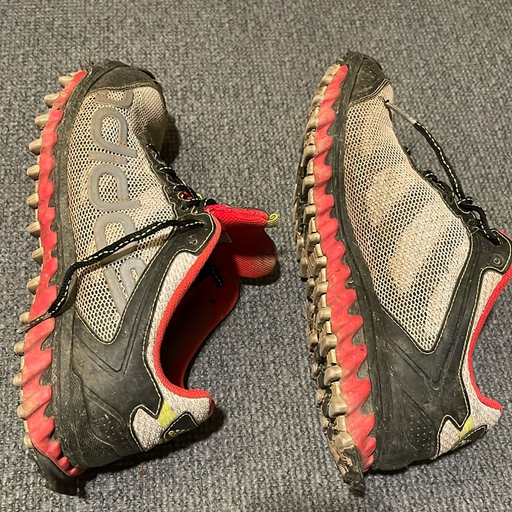 Adidas men’s adult trail running yard outdoor trainer athletic shoe sz us9.5